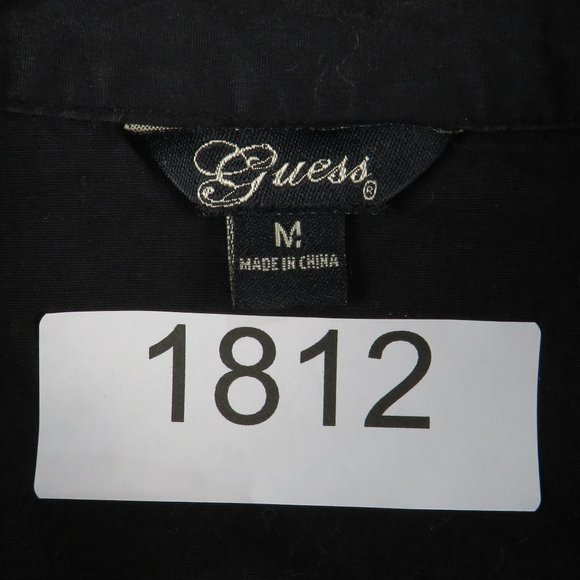 Guess* Women's Long Sleeve Low V-Neck Button Down Curved Hem Shirt~ Size‎ Medium - Picture 4 of 13